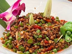 罗勒叶炒鸡肉碎-太食獸泰式茶餐厅(北美新天地店)