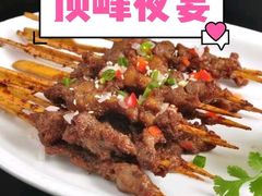 -顶峰夜宴·龙虾烧烤大排档(九江学院店)