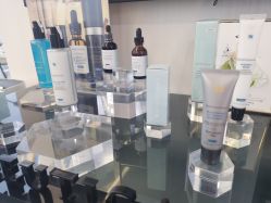 -JNK皮肤管理中心