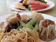 -铂逸梦秦酒店(横店梦幻谷店)
