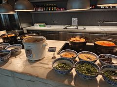 -筠咖啡西餐厅(上海国展宝龙丽筠酒店)