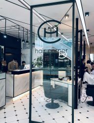 -HAIR CORNER