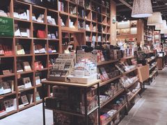 -百新书局(尚悦湾店)