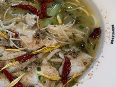 -渔语鱼酸菜鱼新川菜(来福士店)