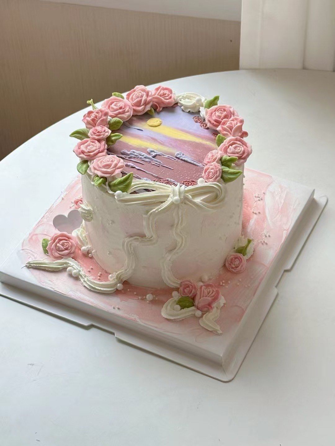 落日余晖油画风艺术感裱花手绘蝴蝶结女生蛋糕