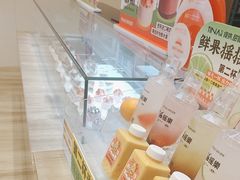 -缇纳甜妮·西餐·甜点(商字店)