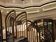 -浅深(世茂滨江精品店)
