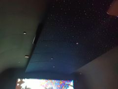 -涨巢·潮玩水疗局
