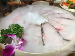 -东巴人鱼豆花火锅(幸福街店)