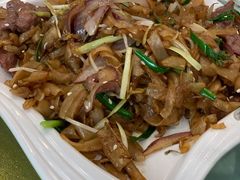 广式炒牛河-鼎珑点心仔(燕塘店)