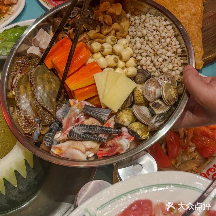 一周刷几次‼️黄龙洞地铁口的露营鸡煲原地封神