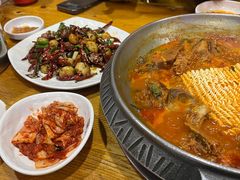 -喇喇排骨火锅·传统韩式脊骨汤(望京西园总店)