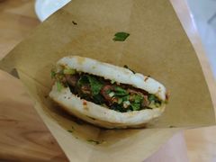 手工牛肉咔饼-晓友烧麦(光华村店)