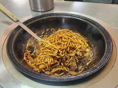 -日新铁锅焖面(坝上店)