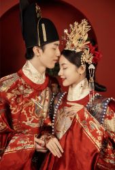 -挪娅婚纱摄影皇家会所