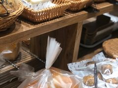 -沁屋面包店(人民东路店)