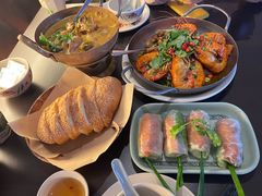 -大头虾越式风味餐厅(光明广场店)