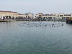 -百联奥特莱斯广场(南京店)