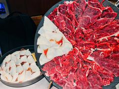 -嘎琉鲜切牛肉自助火锅