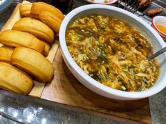 酸辣汤-永红源啤酒·烧烤·海鲜·大排档(青特城店)