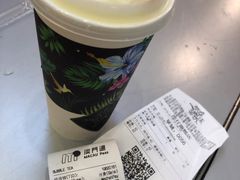 萃萃芝金菠蘿-萃萃泡沫茶坊(氹仔店)