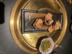 -铭牛烧肉·和牛海鲜自助(高新月牙湖店)
