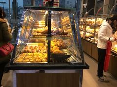 面包甜点陈列柜-巴黎贝甜(五道口店)