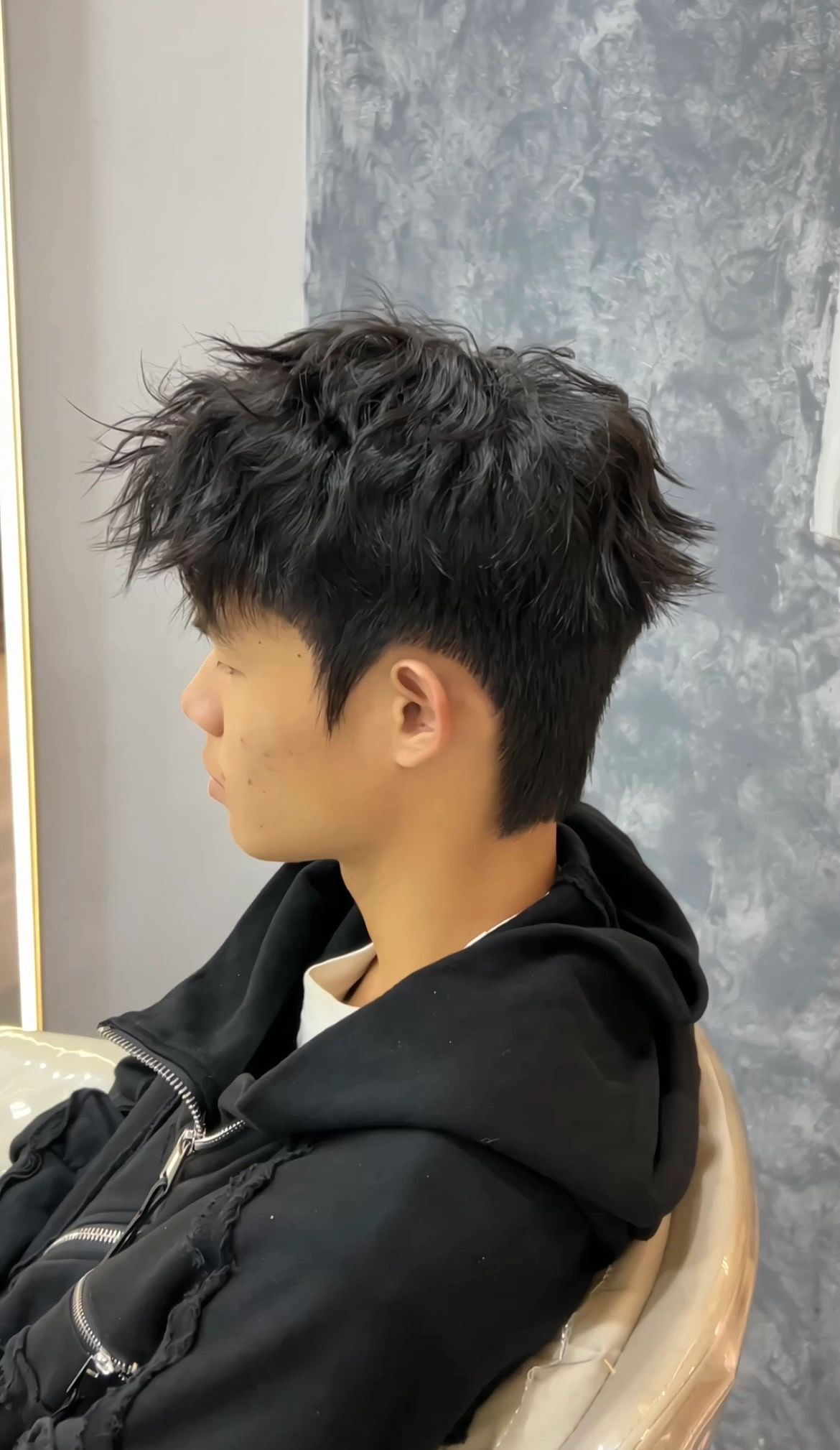 男孩子做梦都想做的发型凌乱感束状纹理烫