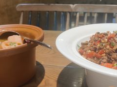 -黄泥岗·地道湖北菜(奥特莱斯店)