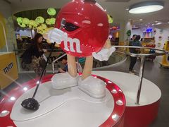 -m豆巧克力世界(上海世茂广场店)