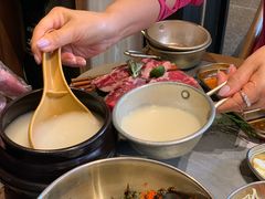 -草家酱蟹炭火烤肉店(珲春南路二店)