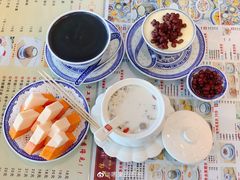 -广信牛奶甜品世家(台东店)