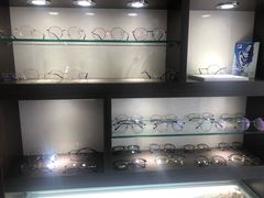 -视野联行眼镜蔡司·依视路官方授权店(顺城店)
