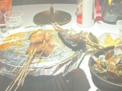 -何师烧烤Pro ·江湖川菜·小龙虾·精酿(太古里旗舰店)