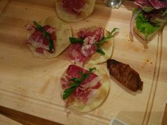 -LENBACH兰巴赫西餐啤酒坊(大连星海广场店)