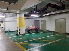 -静安大融城·停车场
