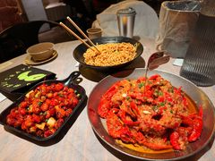 -巴厘龙虾·榜首油焖大虾(音乐学院·沿江酒馆店)