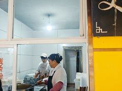 -文山荷鲜居(翠湖店)