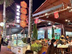 -三亚火车头万人海鲜广场