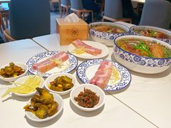 -镇南锅盖面馆(解放路店)