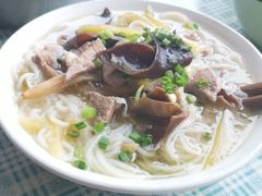 -老字号巴山酸菜米线(巴渝佳梦小区店)