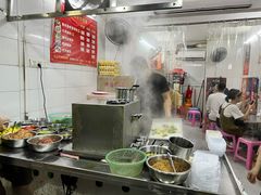 猪肉海鲜蛋肠粉-小吴肠粉