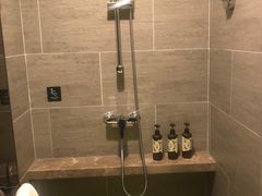 -苏州工业园区奥特莱斯亚朵酒店