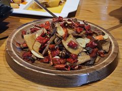 -隔壁老王·家常云南菜(花巷店)