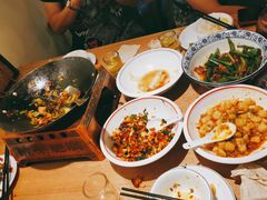 -聚鑫朋酸菜肥肠(文艺路口店)