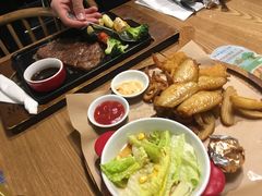 -必胜客(百联又一城店)