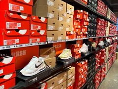 -NIKE上海青浦优选体验店