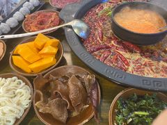 -黄潇洒老火锅(九眼桥宏济巷店)