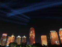 -万绿园