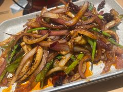 火爆鱿鱼须-关东小磨东北菜(上海长风大悦城店)
